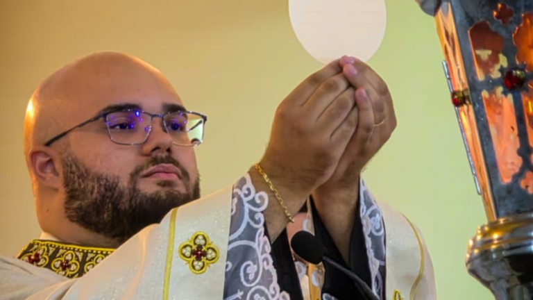 Navy Blue And Red Modern YouTube Banner-17