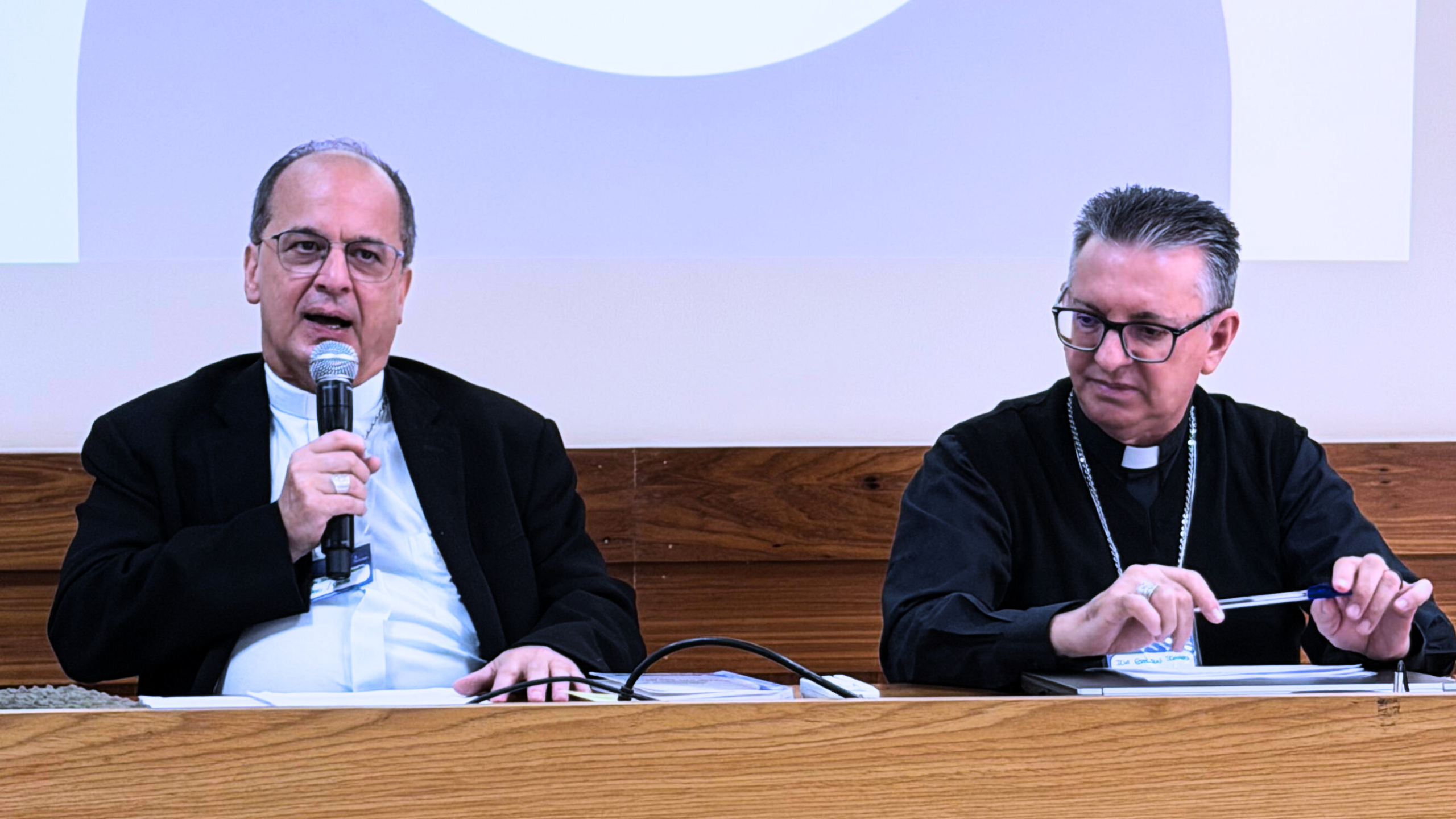 Navy Blue And Red Modern YouTube Banner (5)